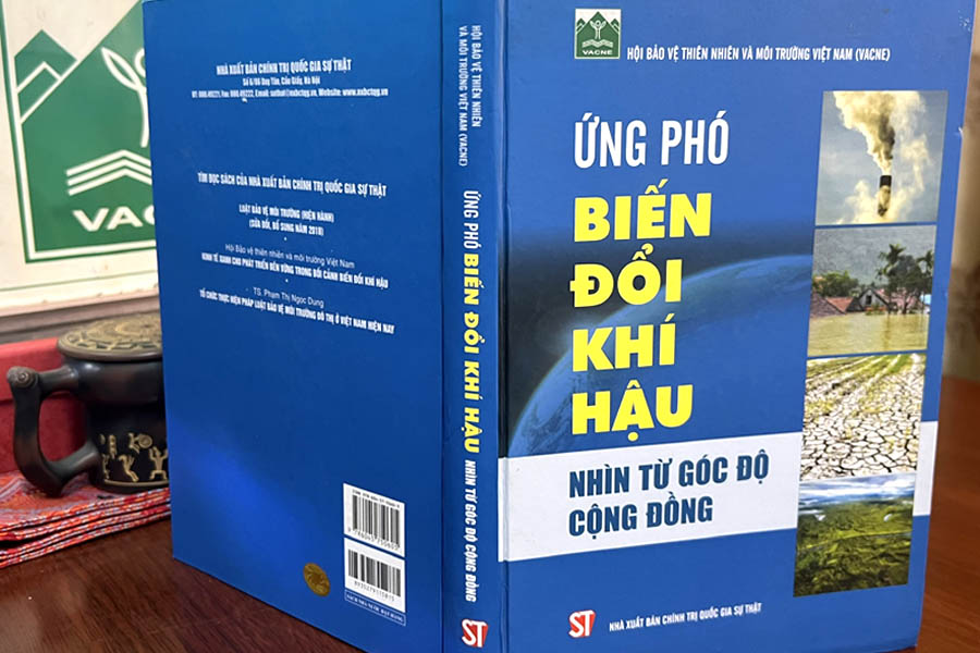 S&aacute;ch[-]của[-]VACNE:[-]Ứng[-]ph&oacute;[-]biến[-]đổi[-]kh&iacute;[-]hậu[-]nh&igrave;n[-]từ[-]g&oacute;c[-]độ[-]cộng[-]đồng